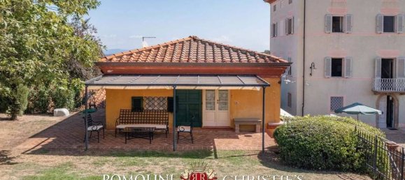 12 bedrooms Villa in Lucca, Italy No. 155993 24