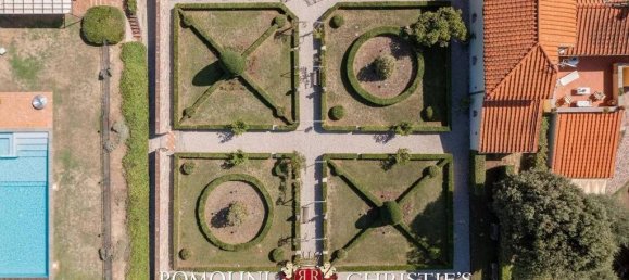 12 bedrooms Villa in Lucca, Italy No. 155993 5