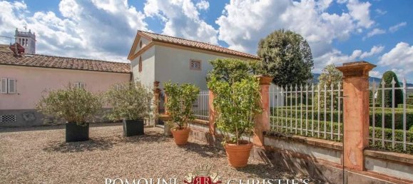 12 bedrooms Villa in Lucca, Italy No. 155993 29