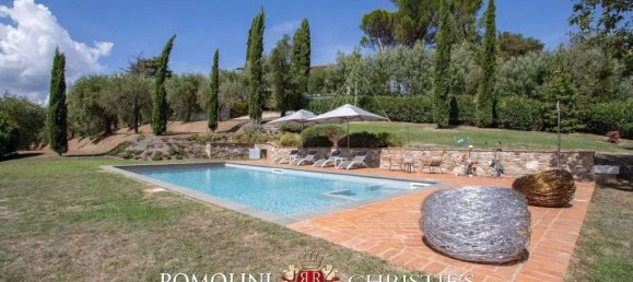 12 bedrooms Villa in Lucca, Italy No. 155993 21