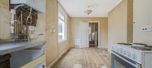 2 bedrooms House in London, United Kingdom No. 7218 5