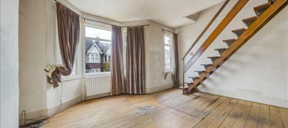 2 bedrooms House in London, United Kingdom No. 7218 2