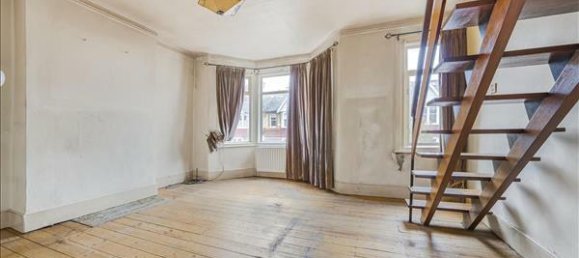 2 bedrooms House in London, United Kingdom No. 7218 4