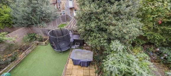 2 bedrooms House in London, United Kingdom No. 7218 7