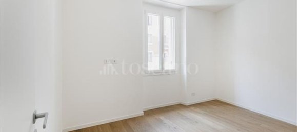 2 rooms Apartment in Milan, Italy No. 338141 11