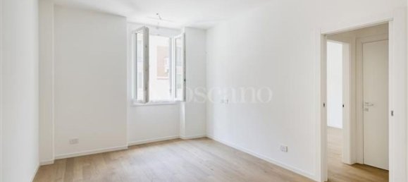 2 rooms Apartment in Milan, Italy No. 338141 6