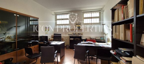 93m² Commercial property in Milan, Italy No. 248472 11