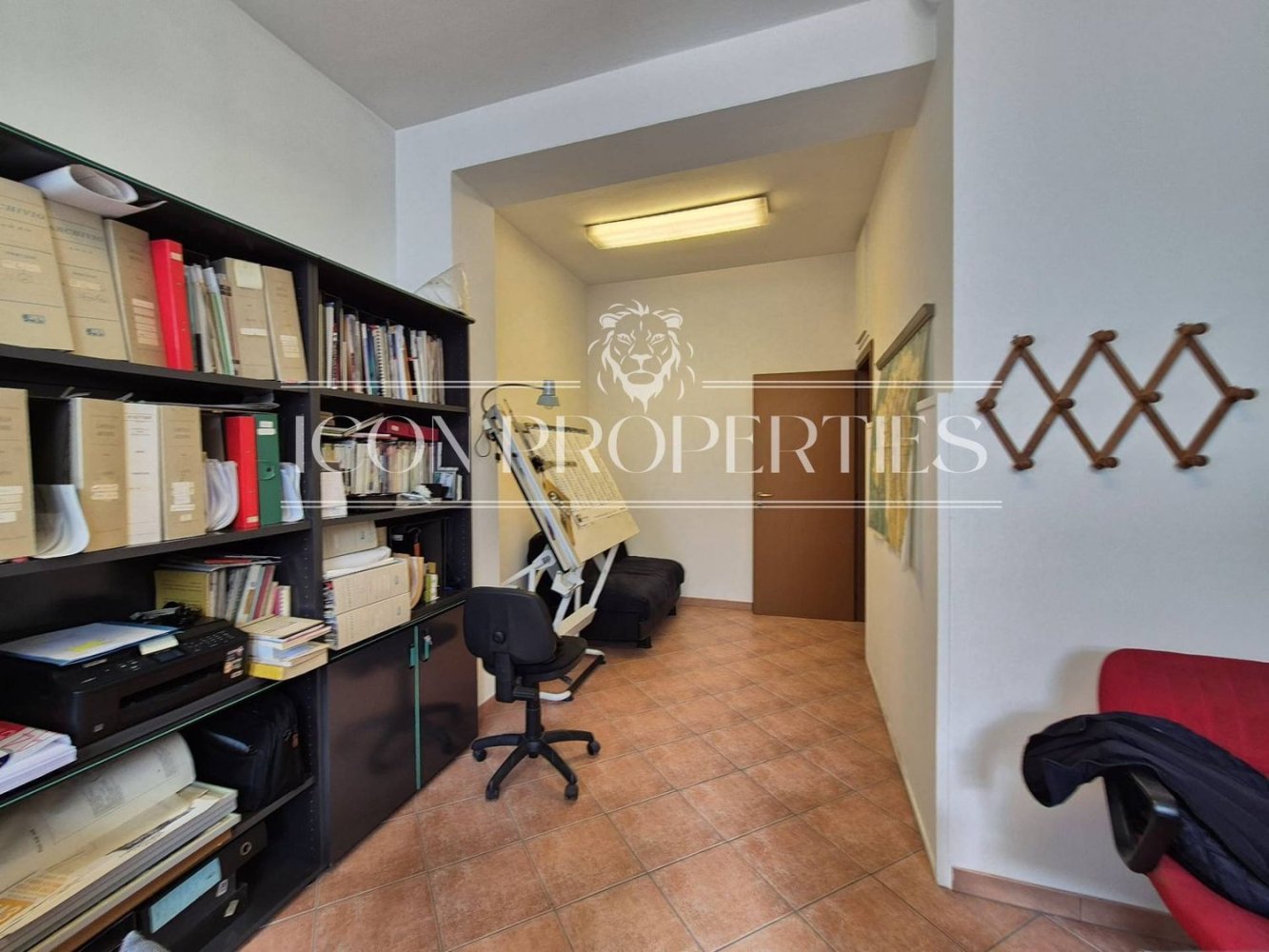 93m² Commercial property in Milan, Italy No. 248472