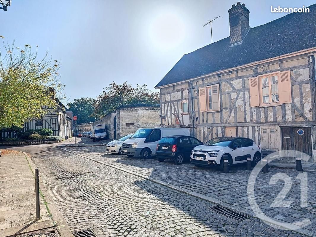 4 bedrooms House in Troyes, France No. 157952