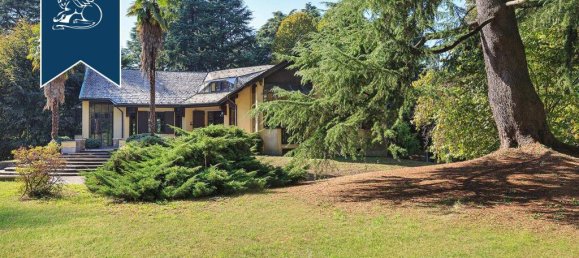 7 bedrooms Villa in Carimate, Italy No. 373670 13