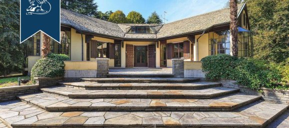 7 bedrooms Villa in Carimate, Italy No. 373670 8