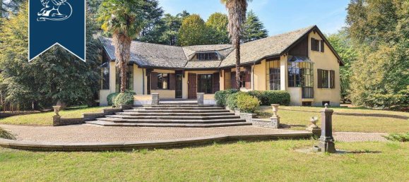 7 bedrooms Villa in Carimate, Italy No. 373670 6