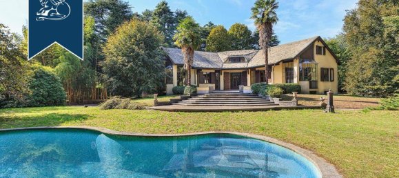 7 bedrooms Villa in Carimate, Italy No. 373670 2