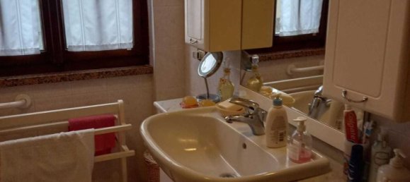 7 rooms House in Carrara, Italy No. 50531 44