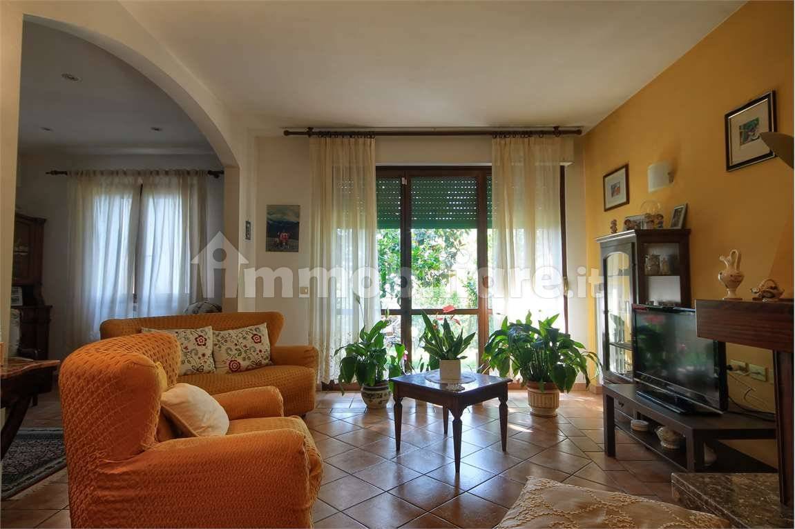 4 bedrooms House in Montemarciano, Italy No. 258230