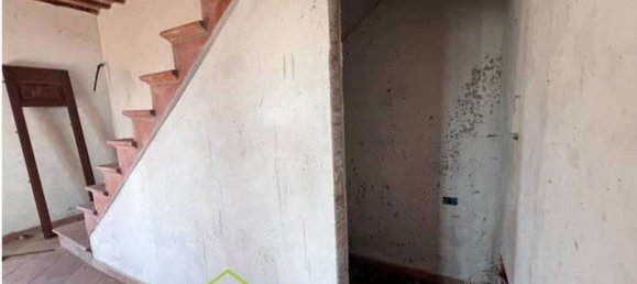 4 bedrooms House in Vernio, Italy No. 323728 28