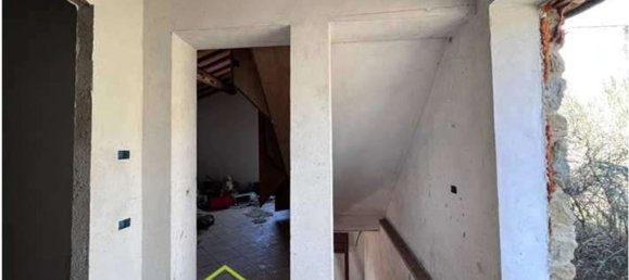 4 bedrooms House in Vernio, Italy No. 323728 37