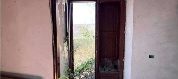 4 bedrooms House in Vernio, Italy No. 323728 27