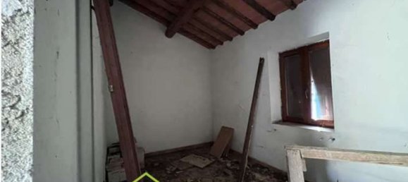 4 bedrooms House in Vernio, Italy No. 323728 34