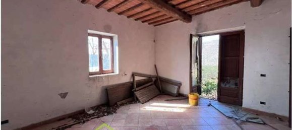 4 bedrooms House in Vernio, Italy No. 323728 25