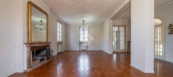 4 bedrooms Villa in Parma, Italy No. 377079 7