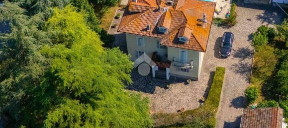 4 bedrooms Villa in Parma, Italy No. 377079 30