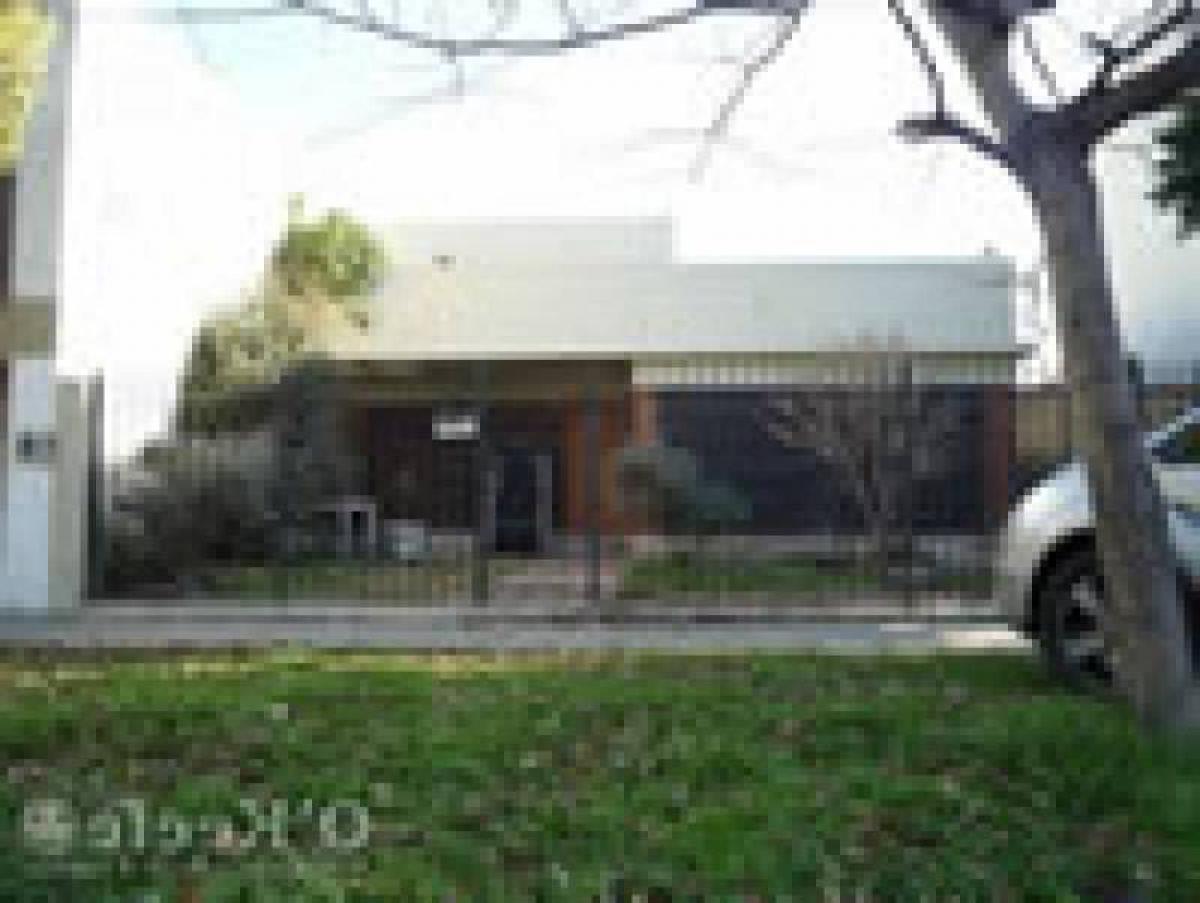 2 bedrooms House in Quilmes, Argentina No. 53688