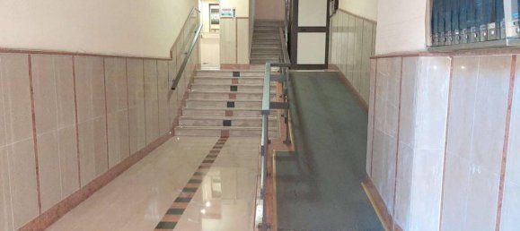 5 rooms Apartment in Taranto, Italy No. 31750 3