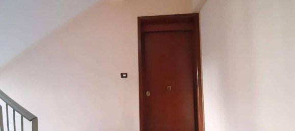 5 rooms Apartment in Taranto, Italy No. 31750 6