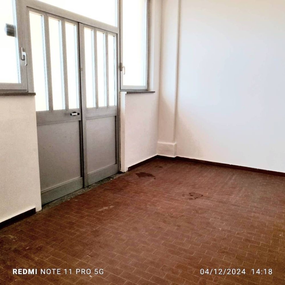 Almacén en Besana in Brianza, Italy 140 m² No. 316405