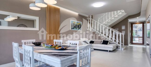 3 Schlafzimmer Villa in Granarolo dell'Emilia, Italy, Nr. 334246 18
