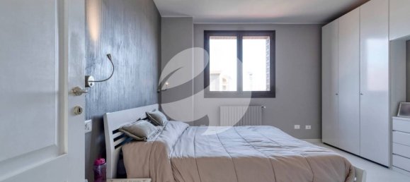 3 Schlafzimmer Villa in Granarolo dell'Emilia, Italy, Nr. 334246 27