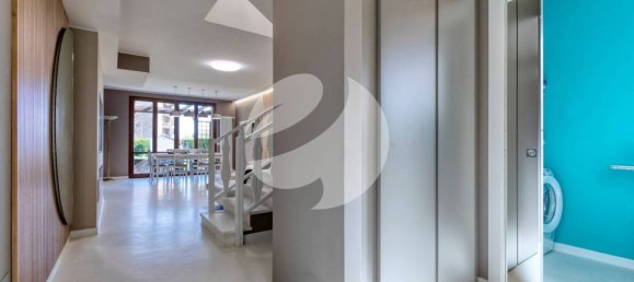 3 Schlafzimmer Villa in Granarolo dell'Emilia, Italy, Nr. 334246 2