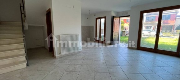 2 Schlafzimmer Villa in Porto Viro, Italy, Nr. 271411 16