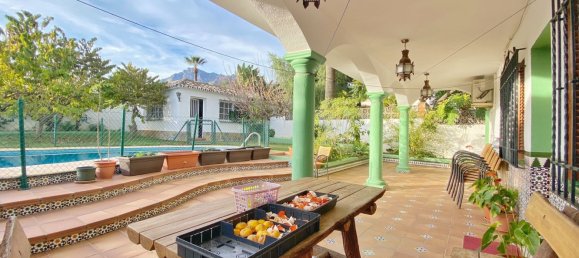 5 bedrooms Villa in Marbella, Spain No. 142562 10