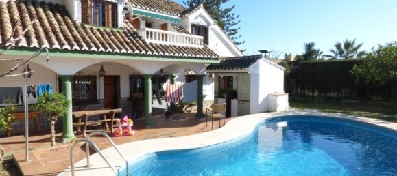 5 bedrooms Villa in Marbella, Spain No. 142562 5
