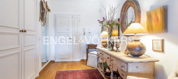 5 bedrooms Apartment in Rome, Italy No. 127733 3