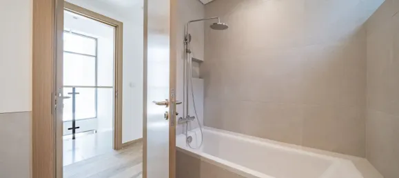 Casa geminada T4 em Al Furjan, UAE N.º 108487 14