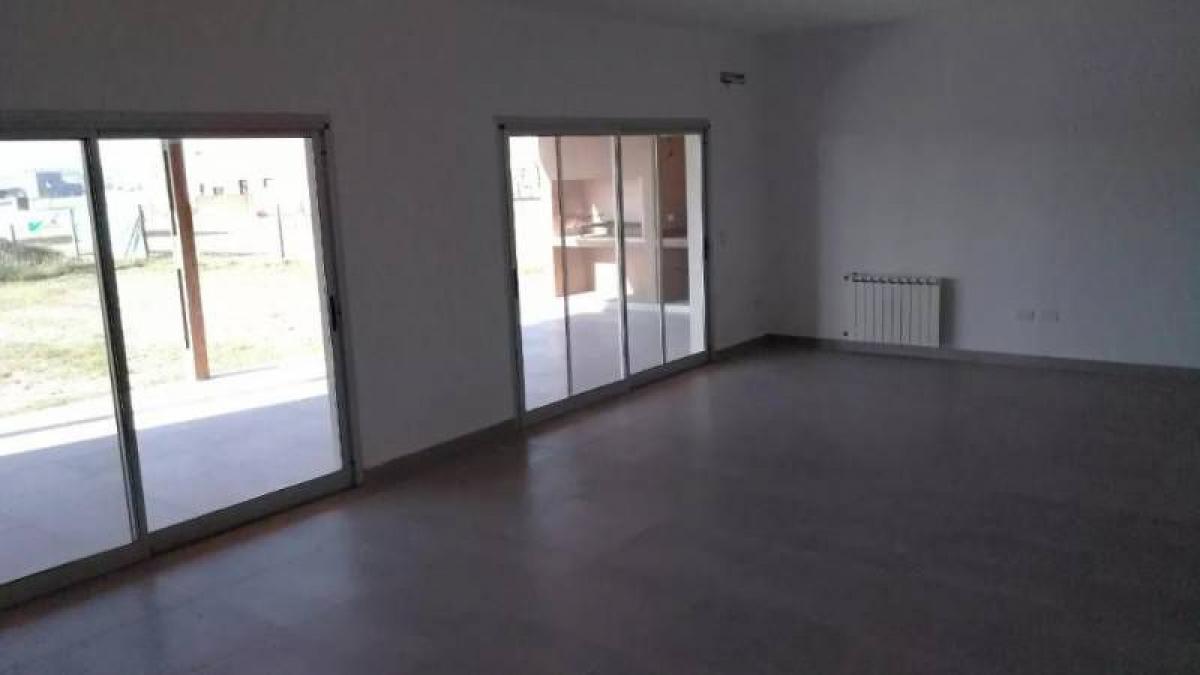 3 bedrooms House in Tigre, Argentina No. 59037