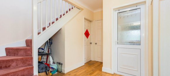 4 Schlafzimmer Haus in Cheadle, United Kingdom, Nr. 1905 4