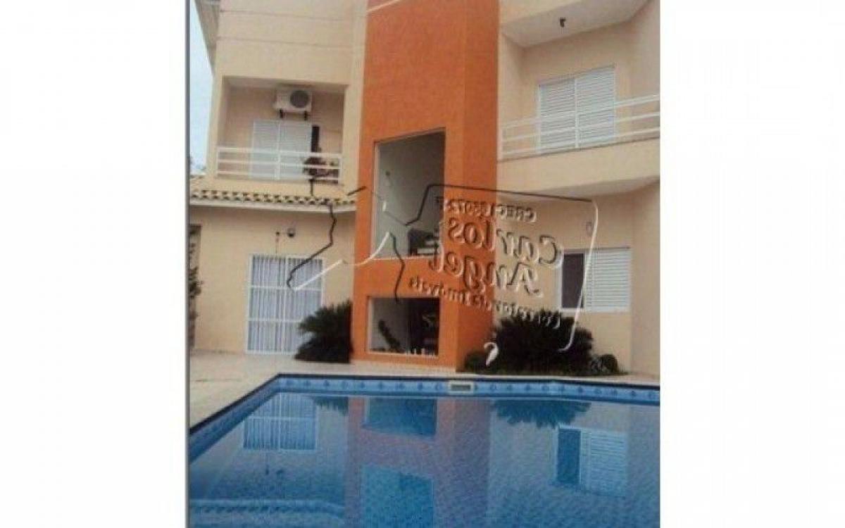 Дом с 4 спальнями в Сан-Паулу, Бразилия № 445087