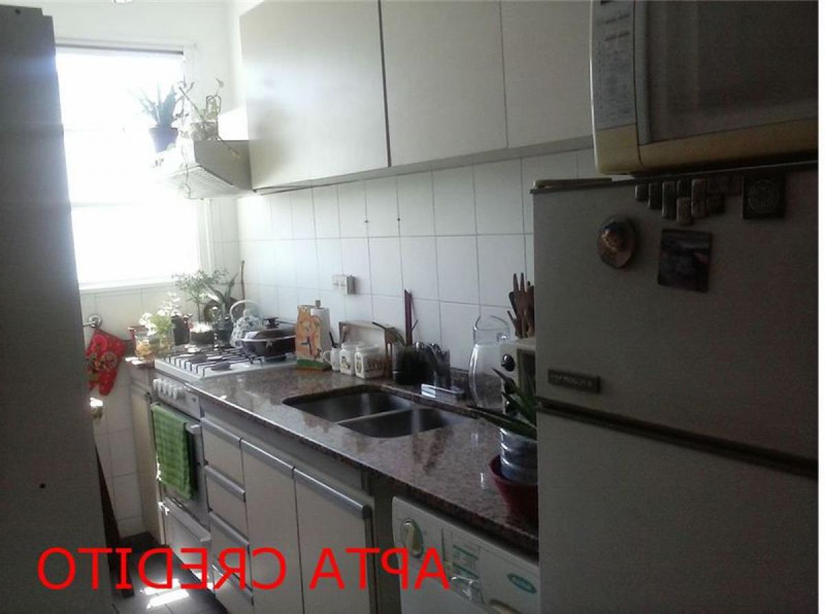 Studio in Avellaneda, Argentina No. 18617