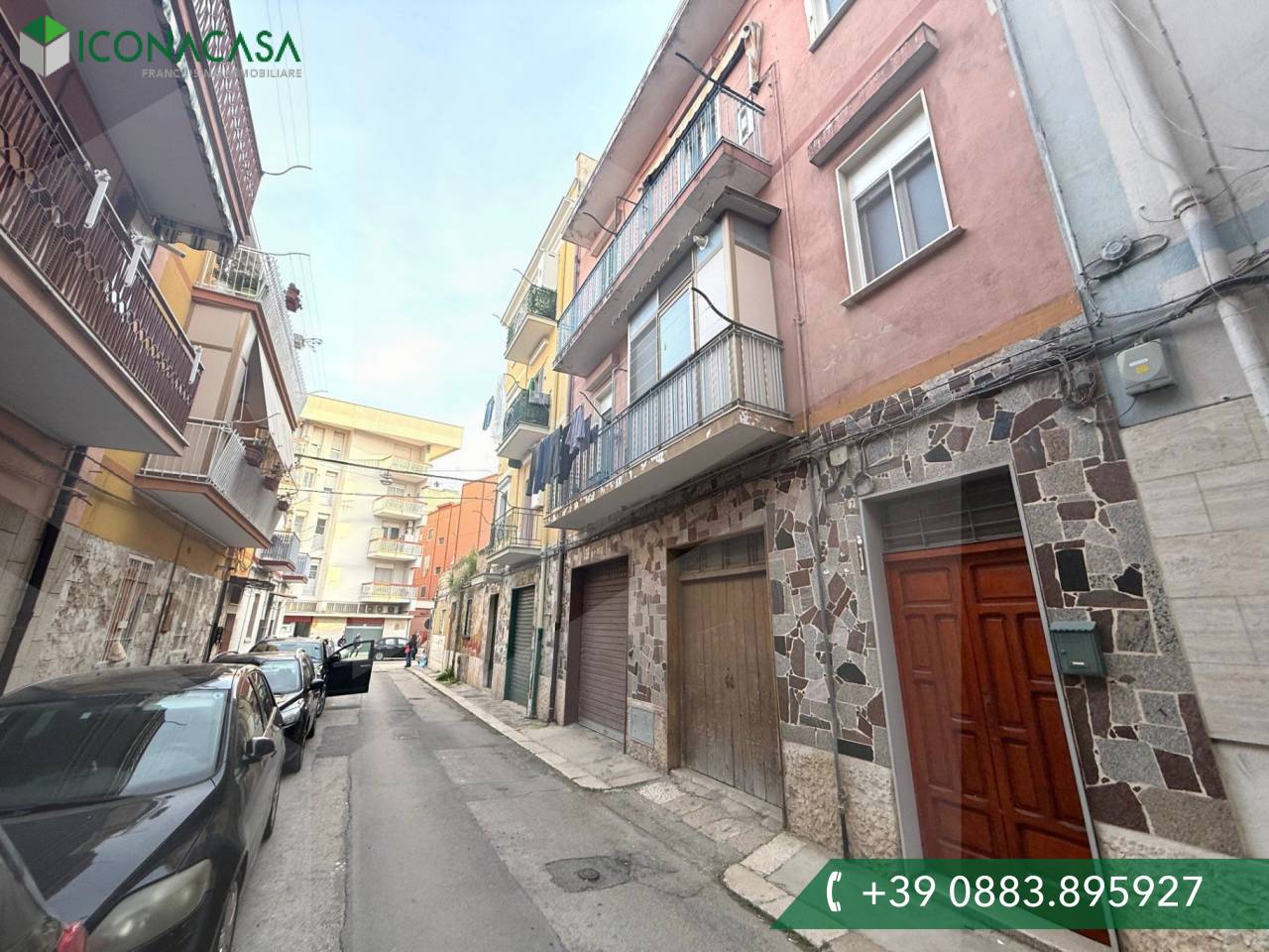 3-salle Appartement à Barletta, Italy No. 17204