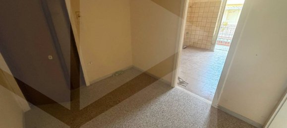 3 rooms Apartment in Barletta, Italy No. 17204 3