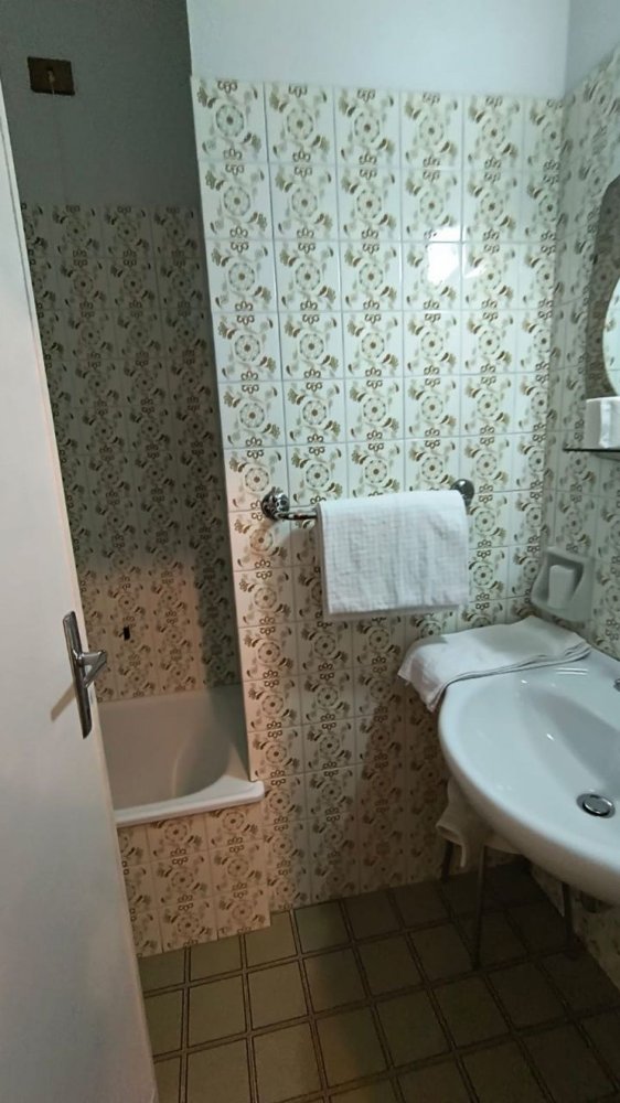 Gebäude in Chianciano Terme, Italy 1500m², Nr. 50519