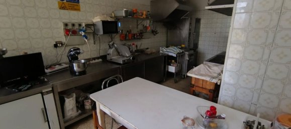 Gebäude in Chianciano Terme, Italy 1500m², Nr. 50519 11