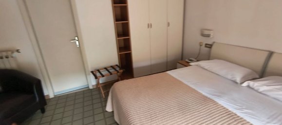 Gebäude in Chianciano Terme, Italy 1500m², Nr. 50519 2