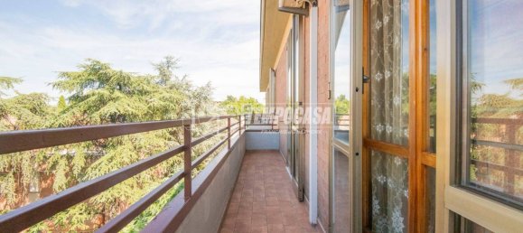 2 bedrooms Apartment in Modena, Italy No. 309196 5