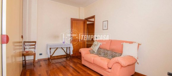 2 bedrooms Apartment in Modena, Italy No. 309196 12