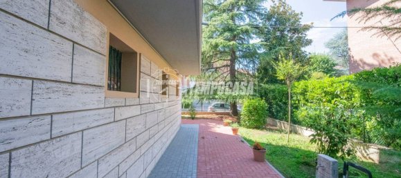 2 bedrooms Apartment in Modena, Italy No. 309196 19